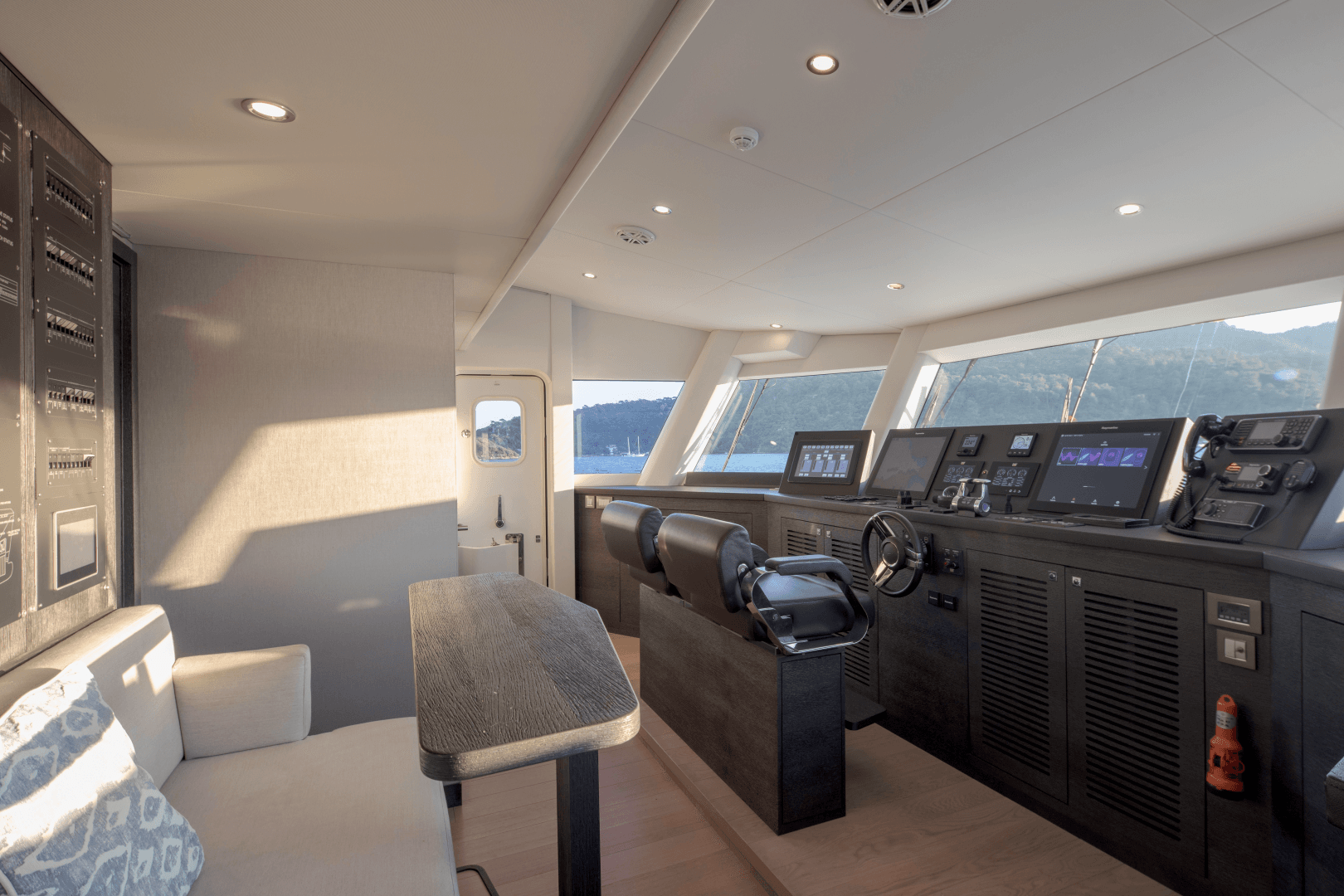 2019 Numarine 32XP