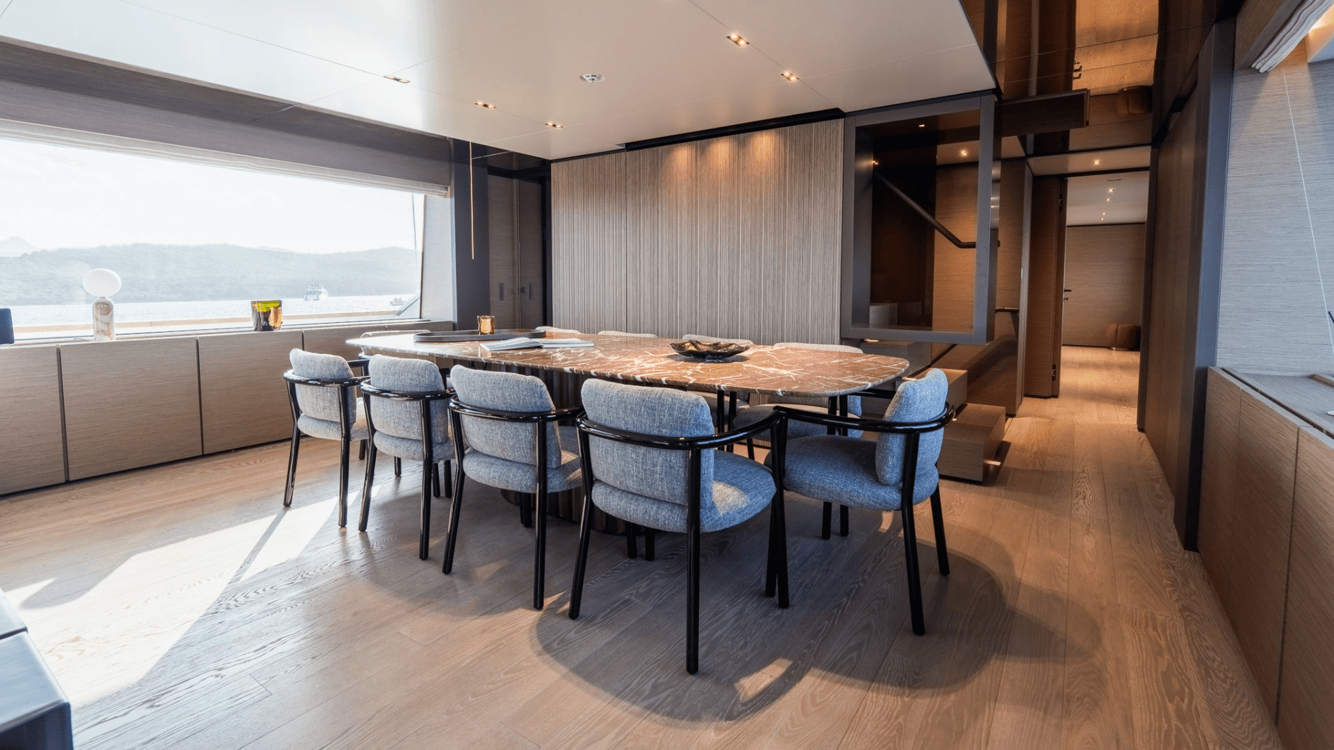 2024 Custom Line Navetta 33