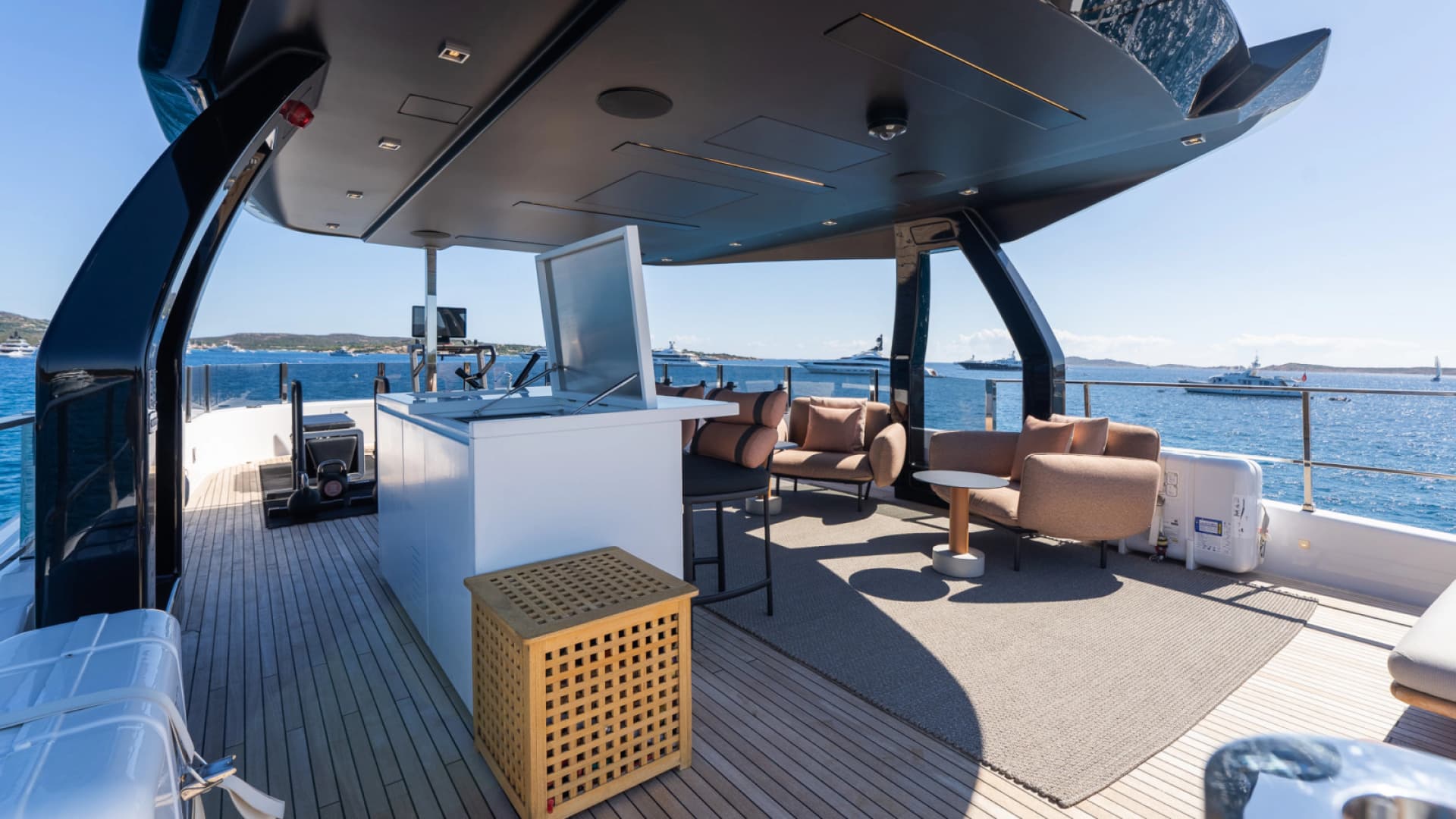 2024 Custom Line Navetta 33