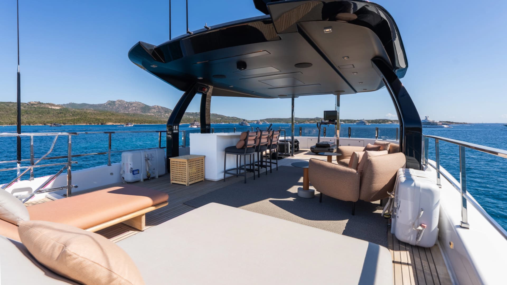 2024 Custom Line Navetta 33