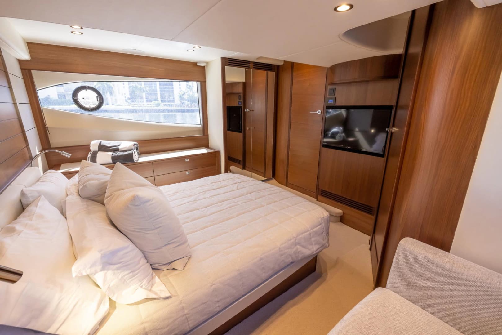 2020 Princess V50