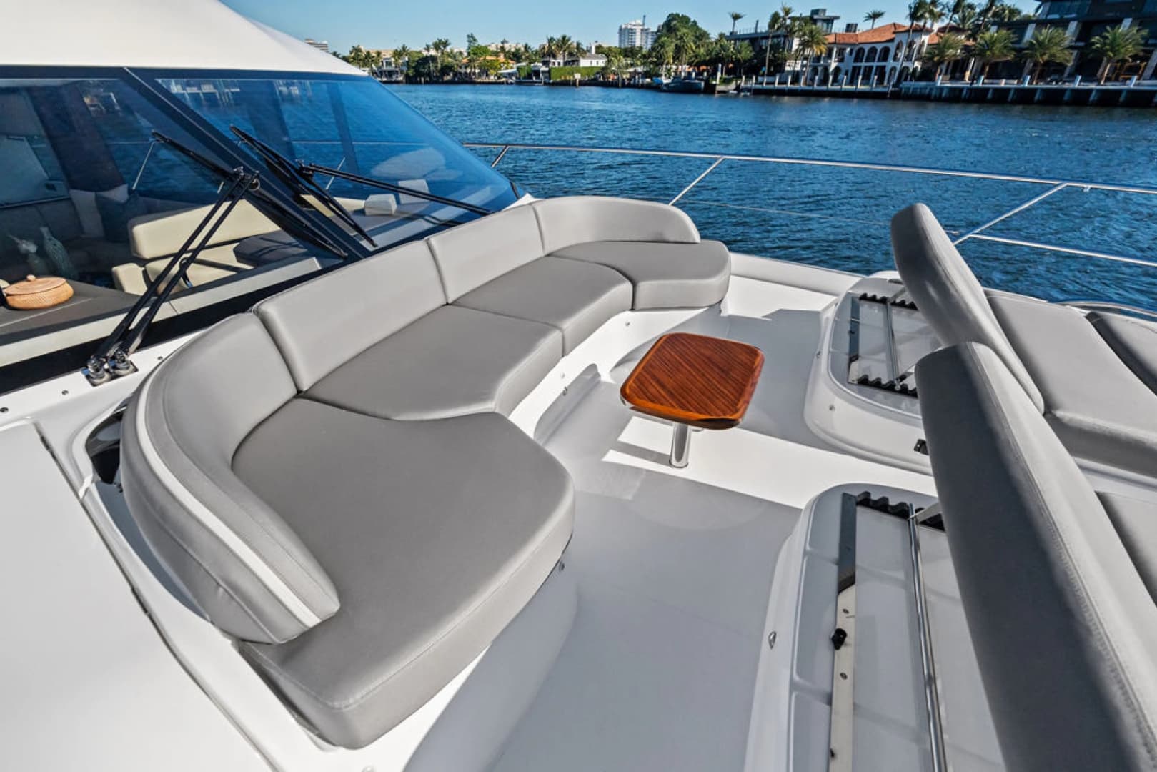 2025 Princess F65