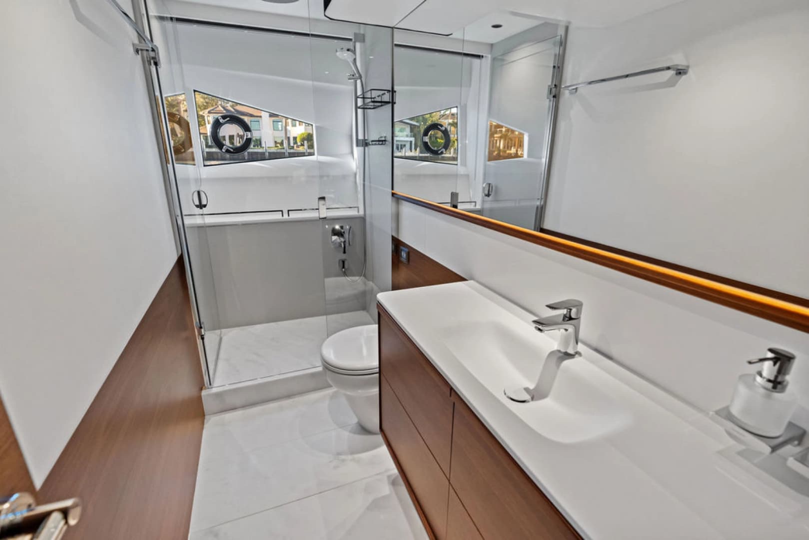 2025 Princess F65