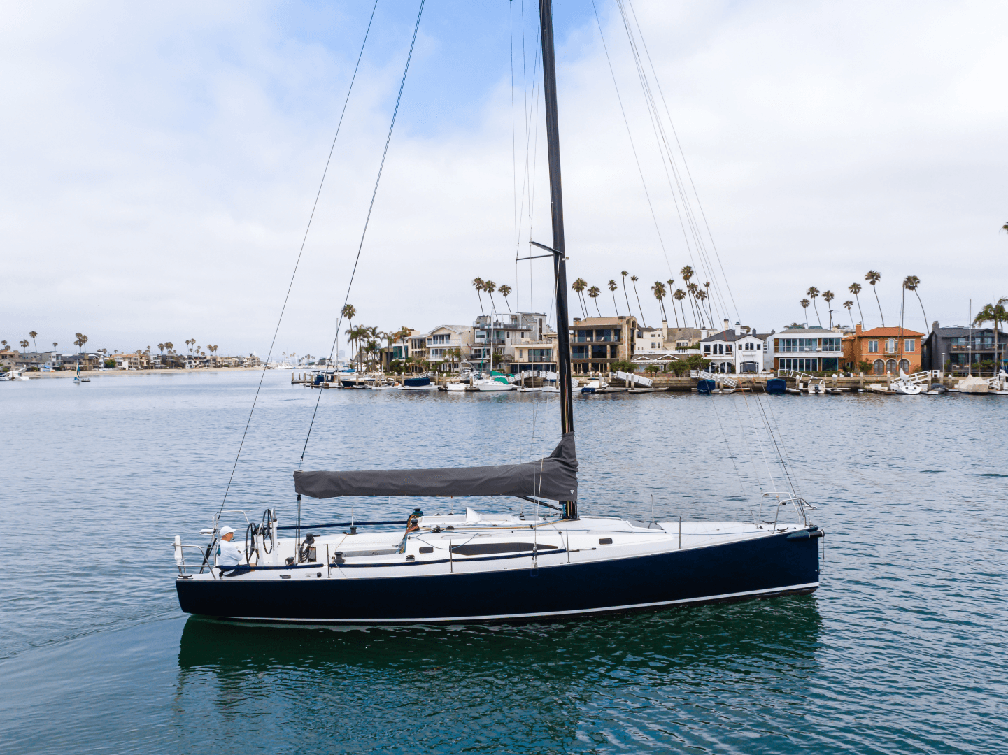 2019 J Boats J/121