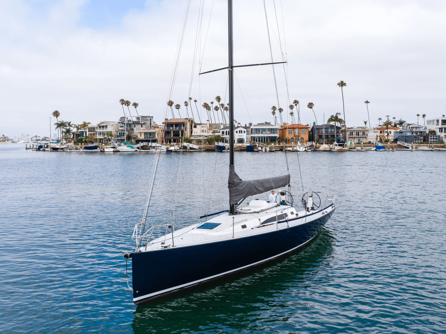 2019 J Boats J/121