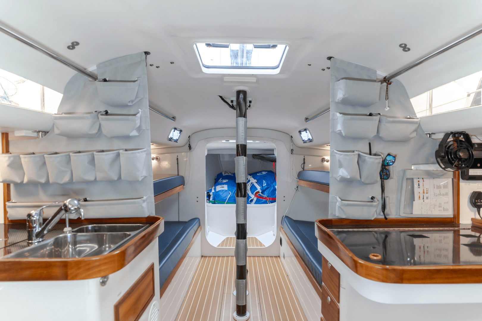 2019 J Boats J/121