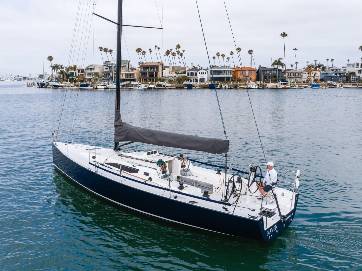 2019 J Boats J/121