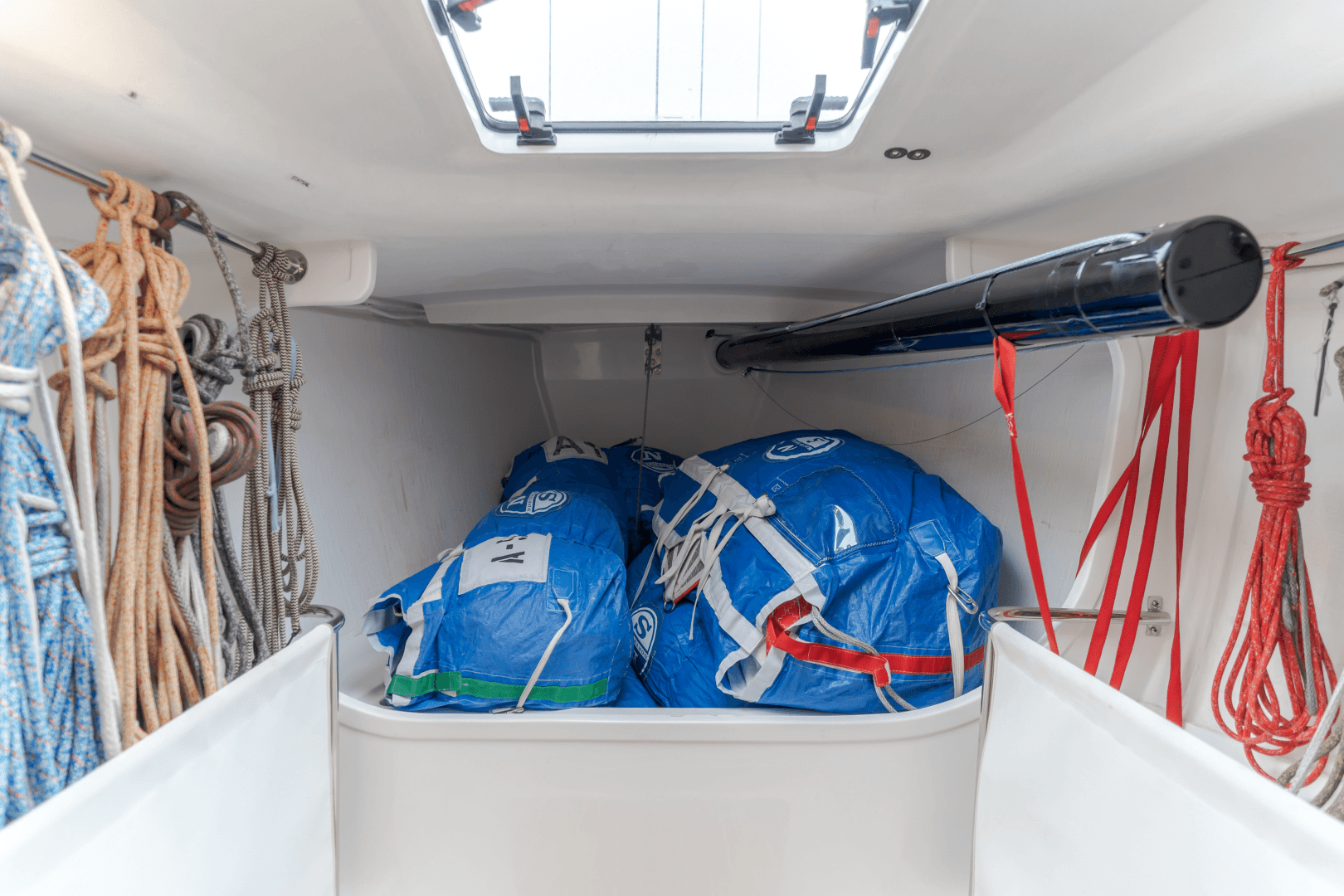 2019 J Boats J/121