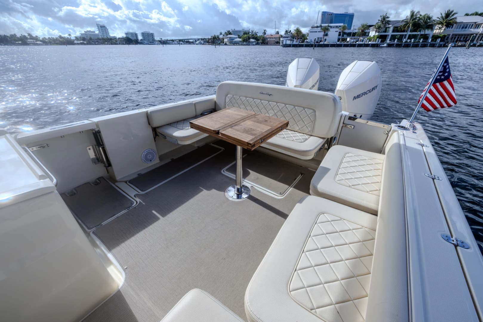2019 Chris-Craft Calypso 30