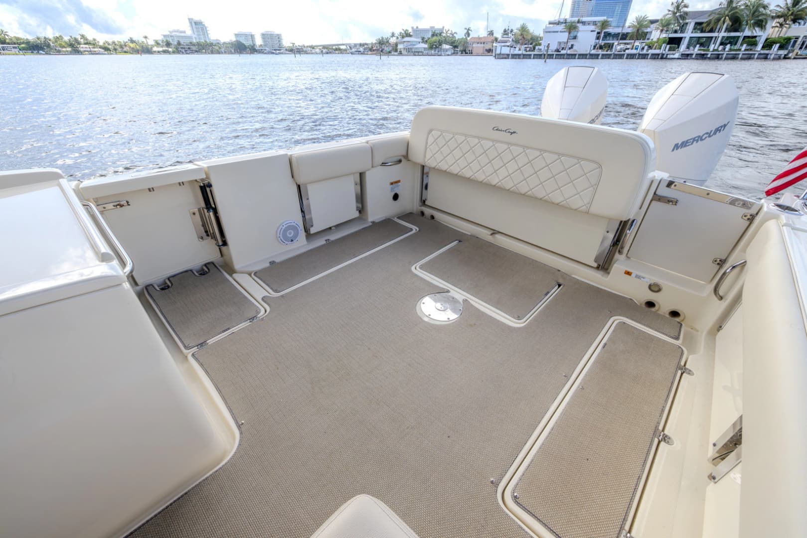 2019 Chris-Craft Calypso 30