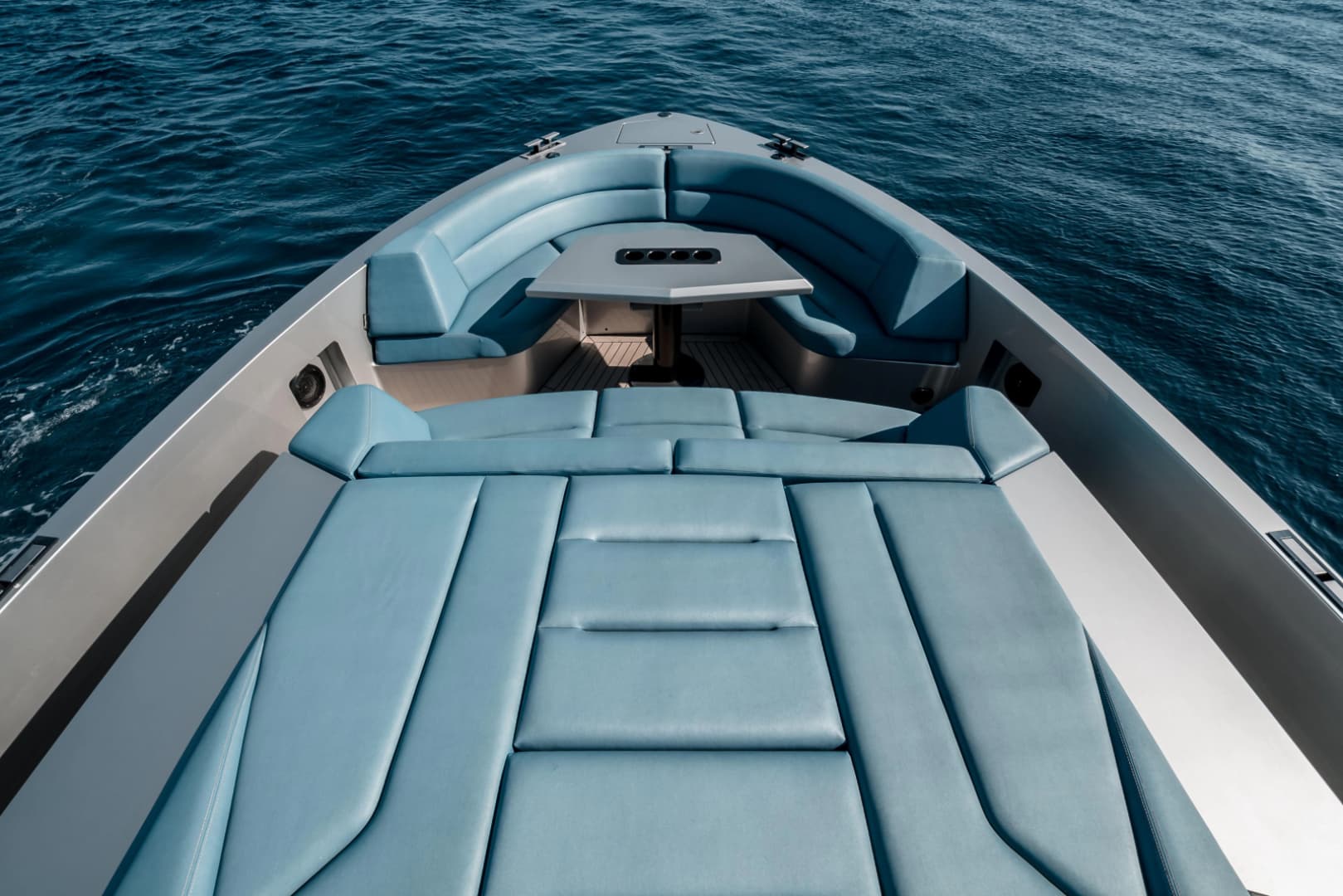 2023 Vanquish Yachts VQ45 Veloce Hardtop