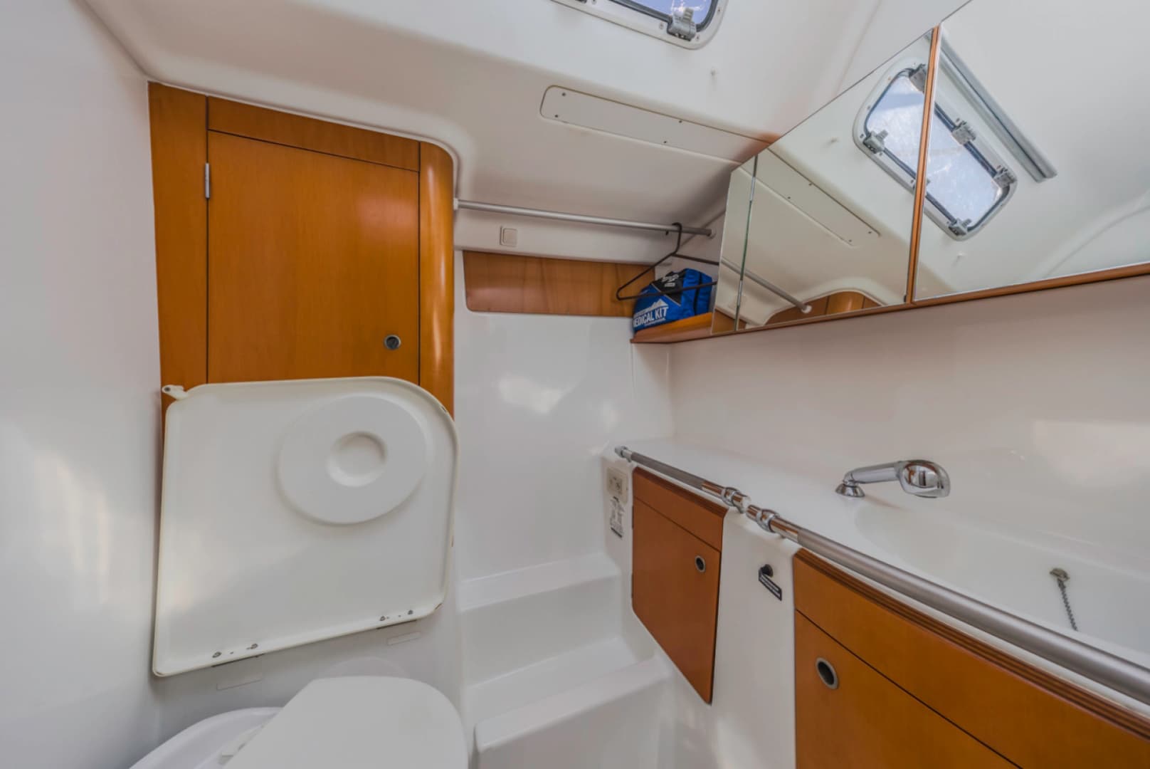 2005 Beneteau First 44.7