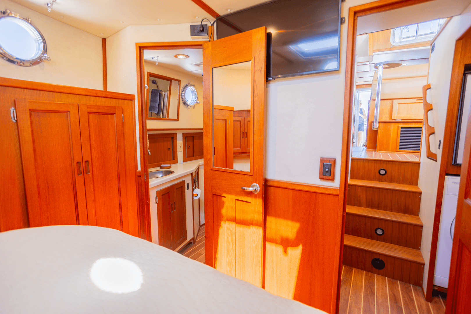 2005 Nordic Tugs 37 Fly