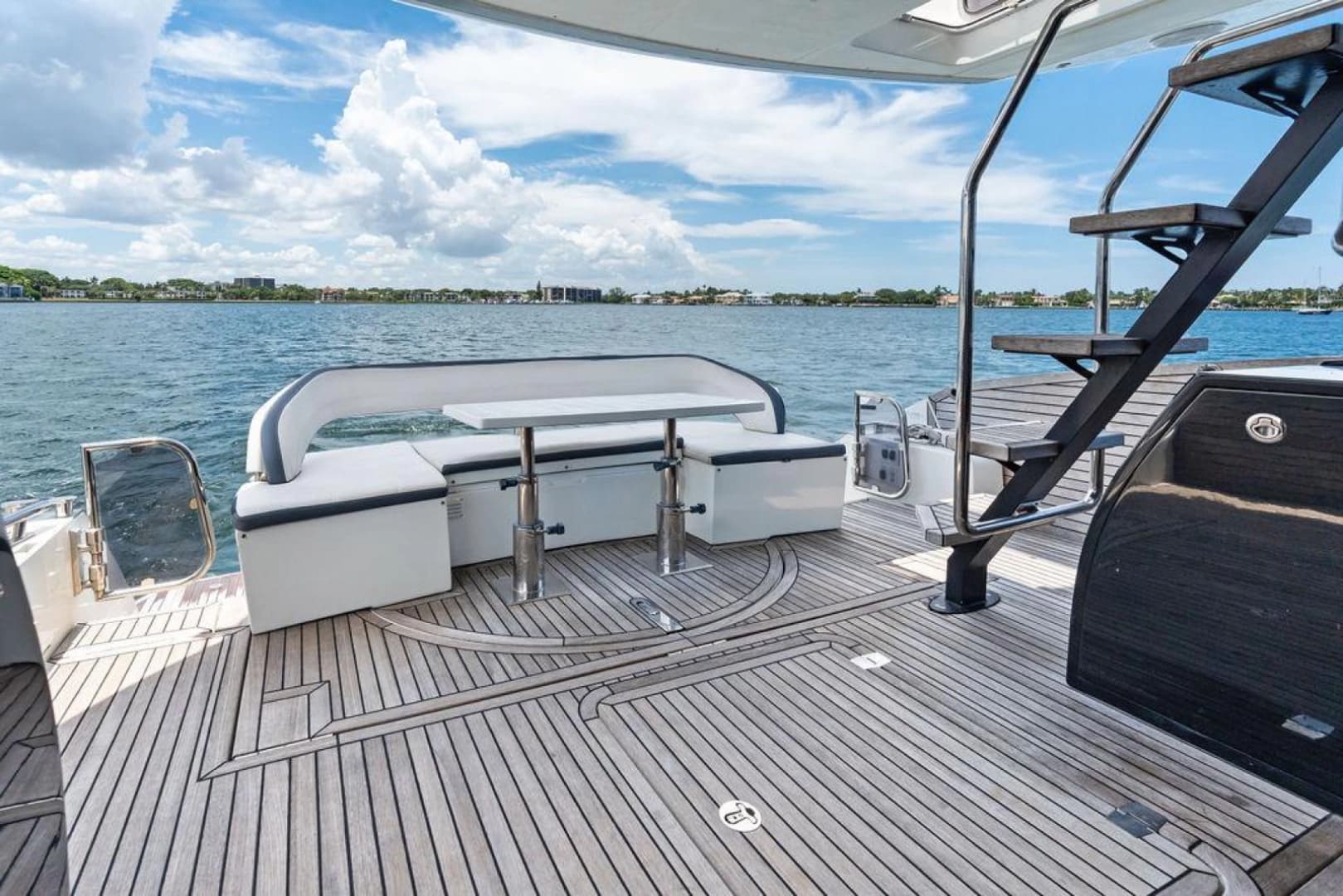 2019 Galeon 500 Fly