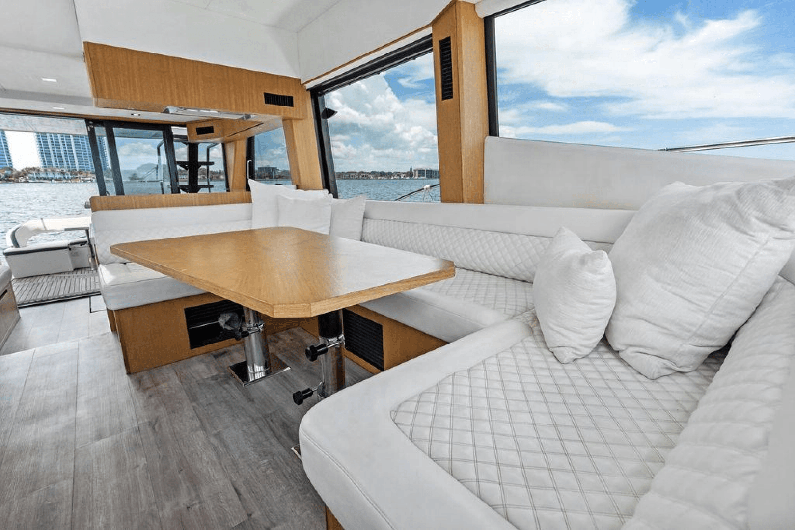 2019 Galeon 500 Fly