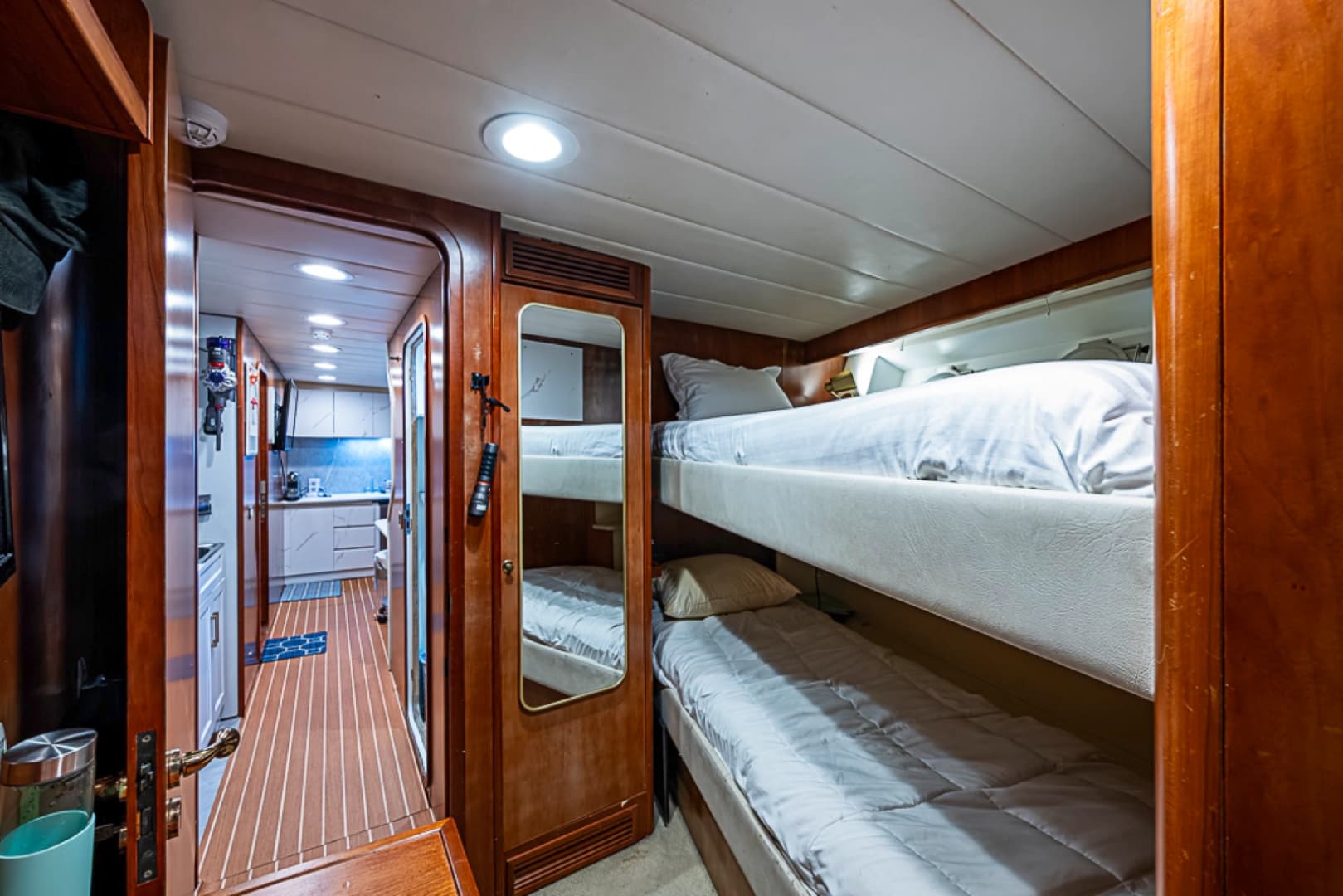 1994 Benetti Trideck