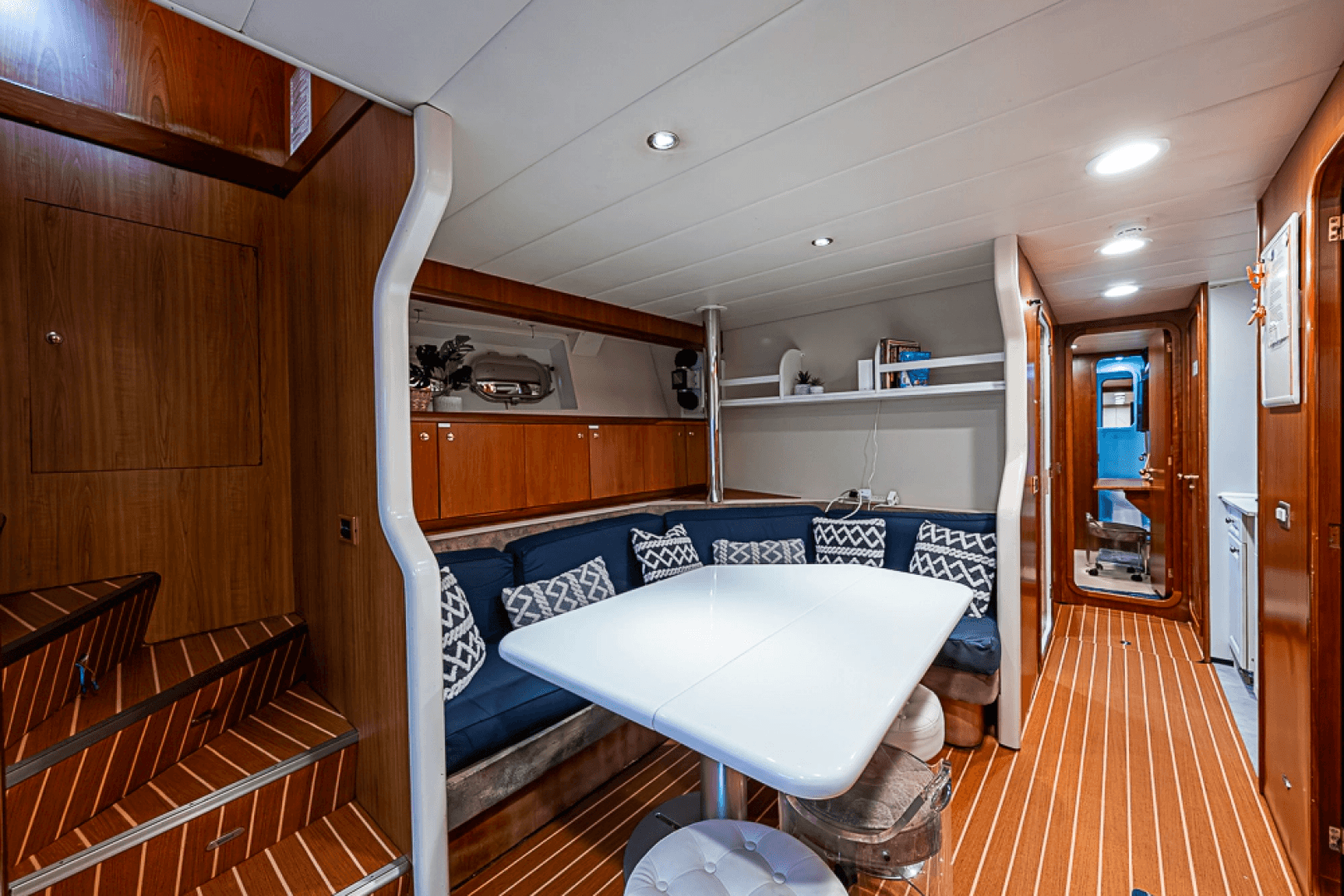 1994 Benetti Trideck