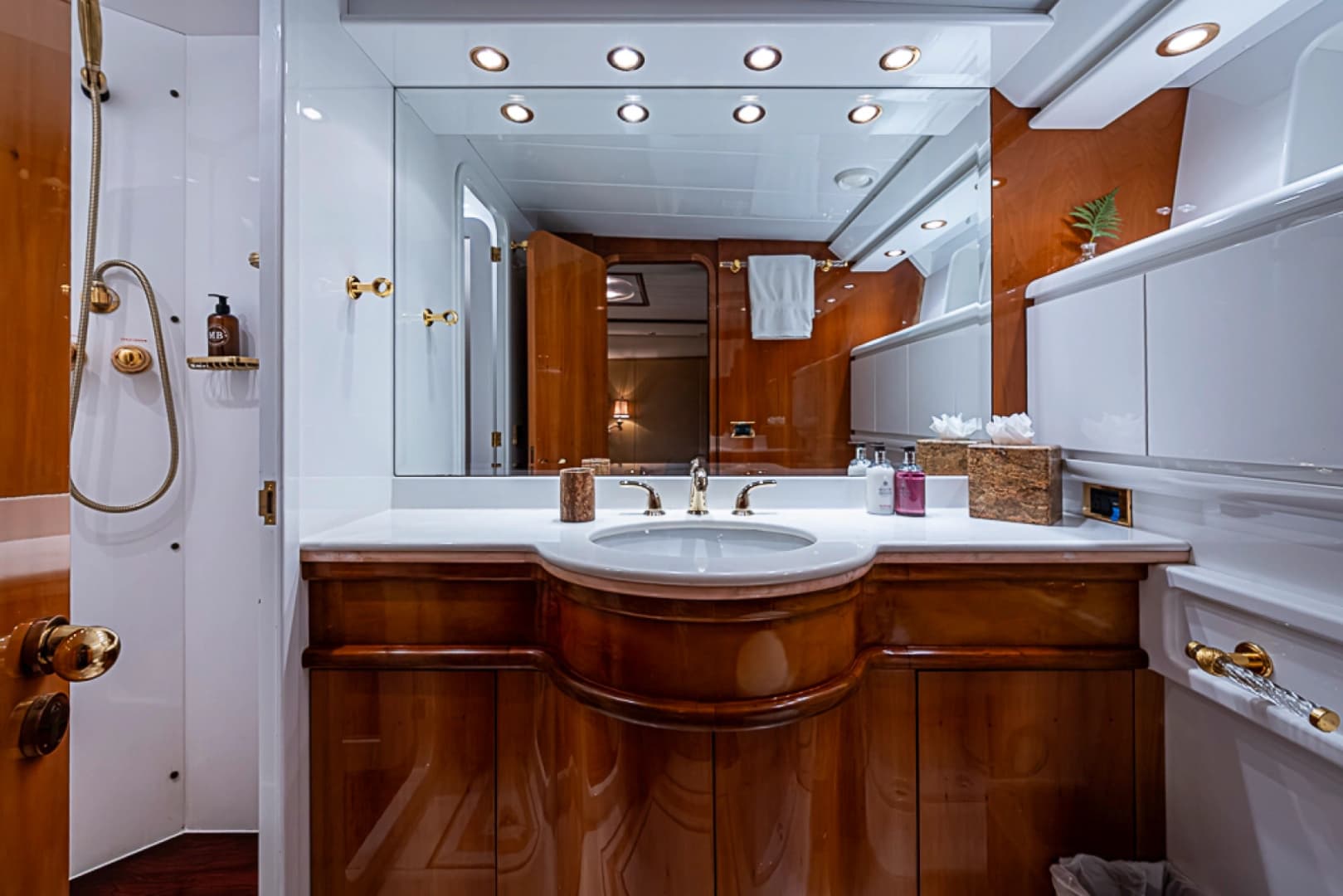 1994 Benetti Trideck