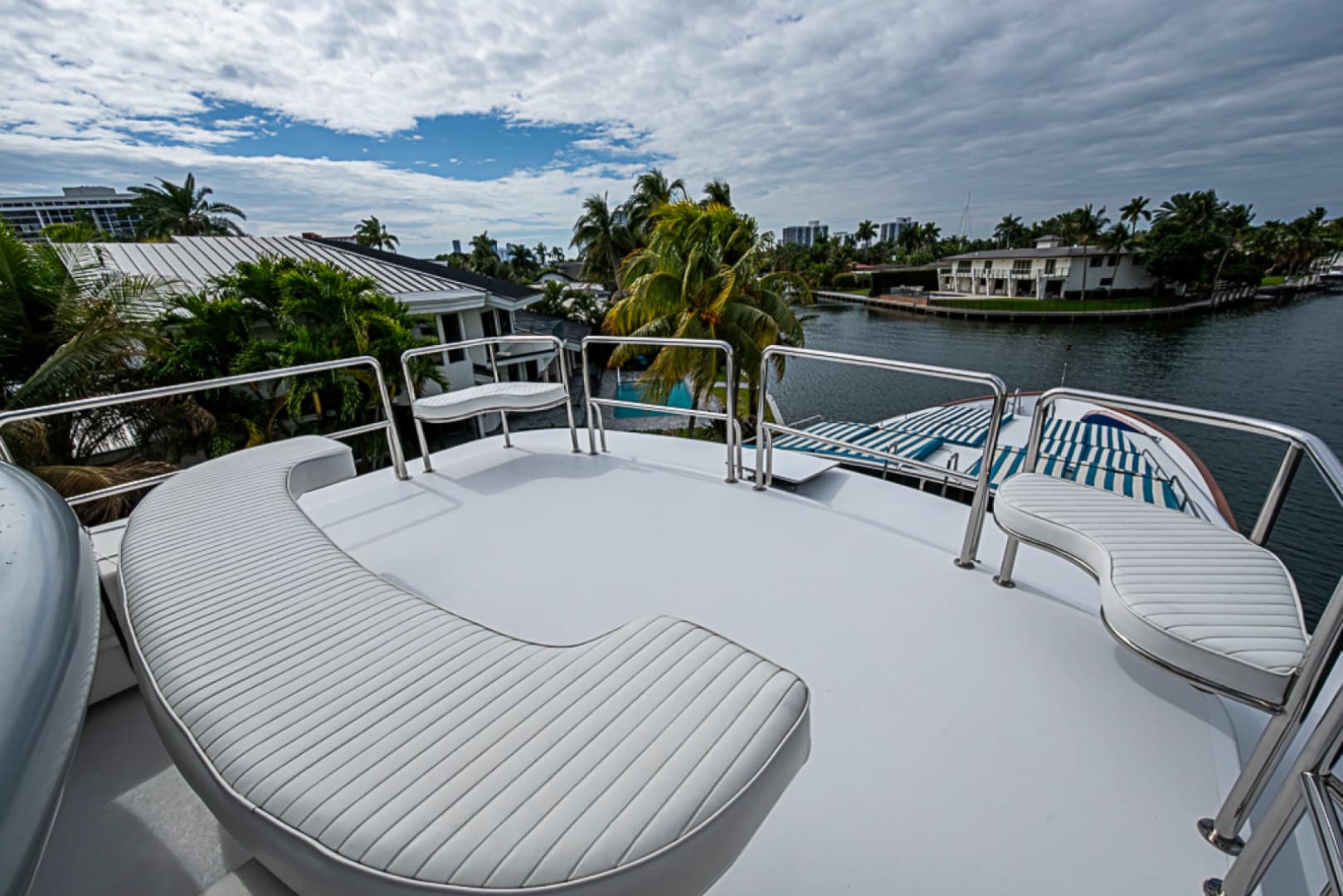 1994 Benetti Trideck