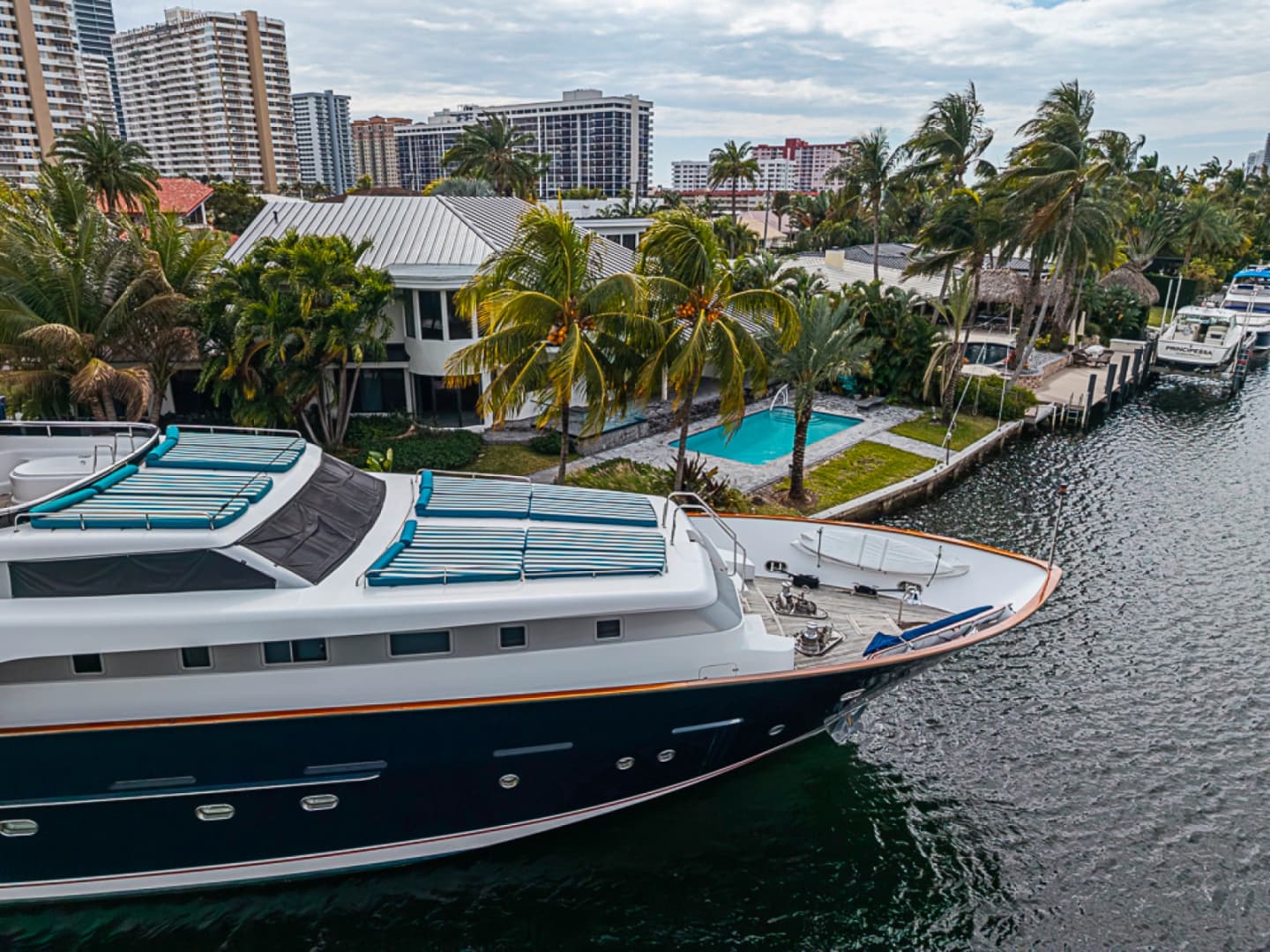 1994 Benetti Trideck