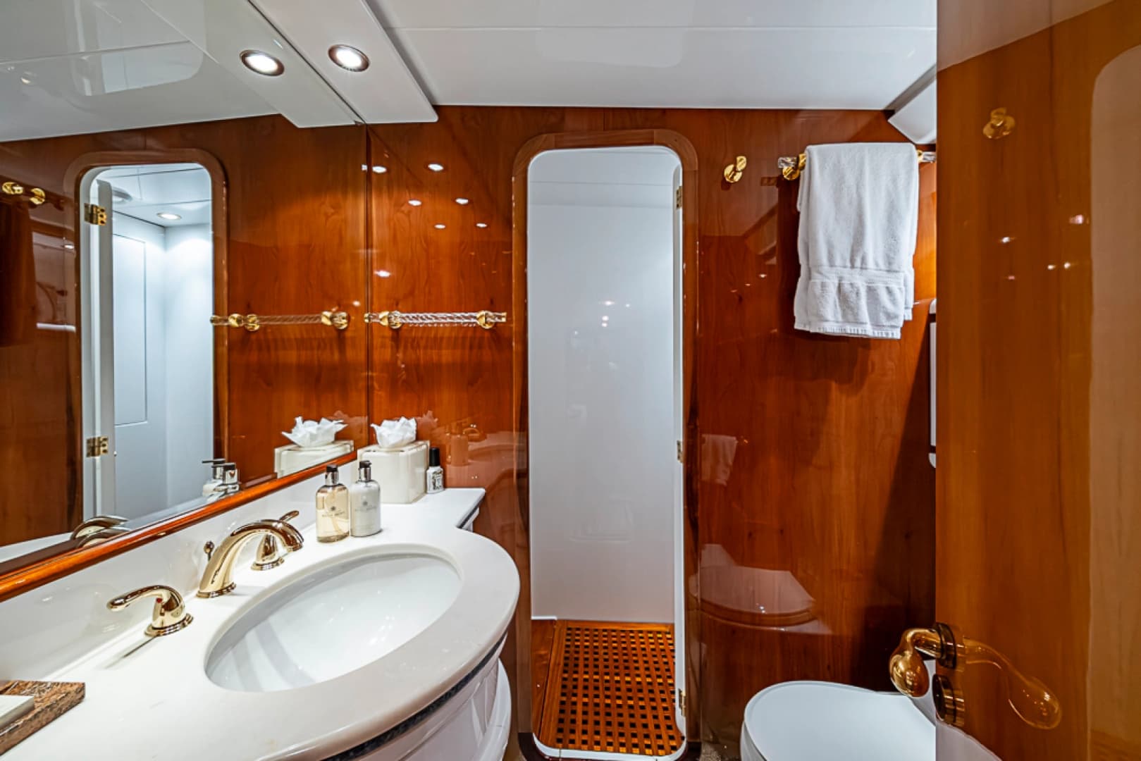 1994 Benetti Trideck