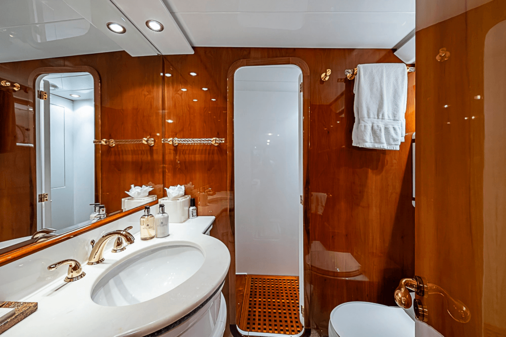 1994 Benetti Trideck
