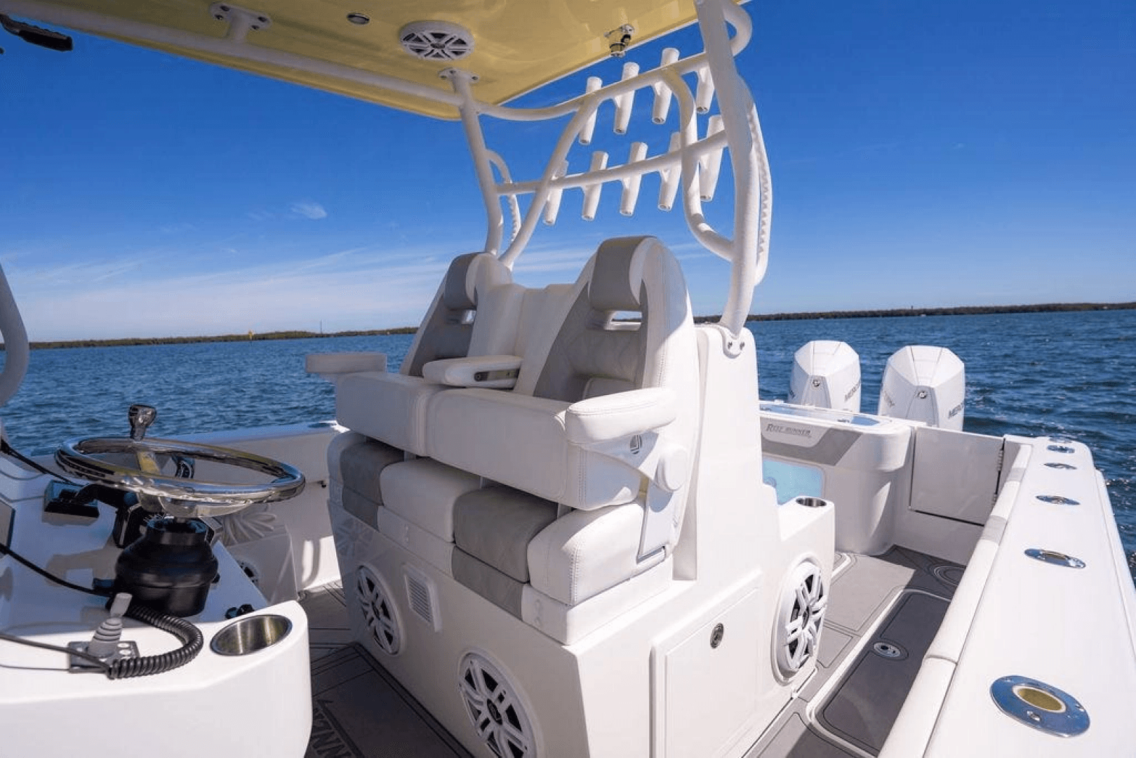 2023 Reef Runner 340 Center Console