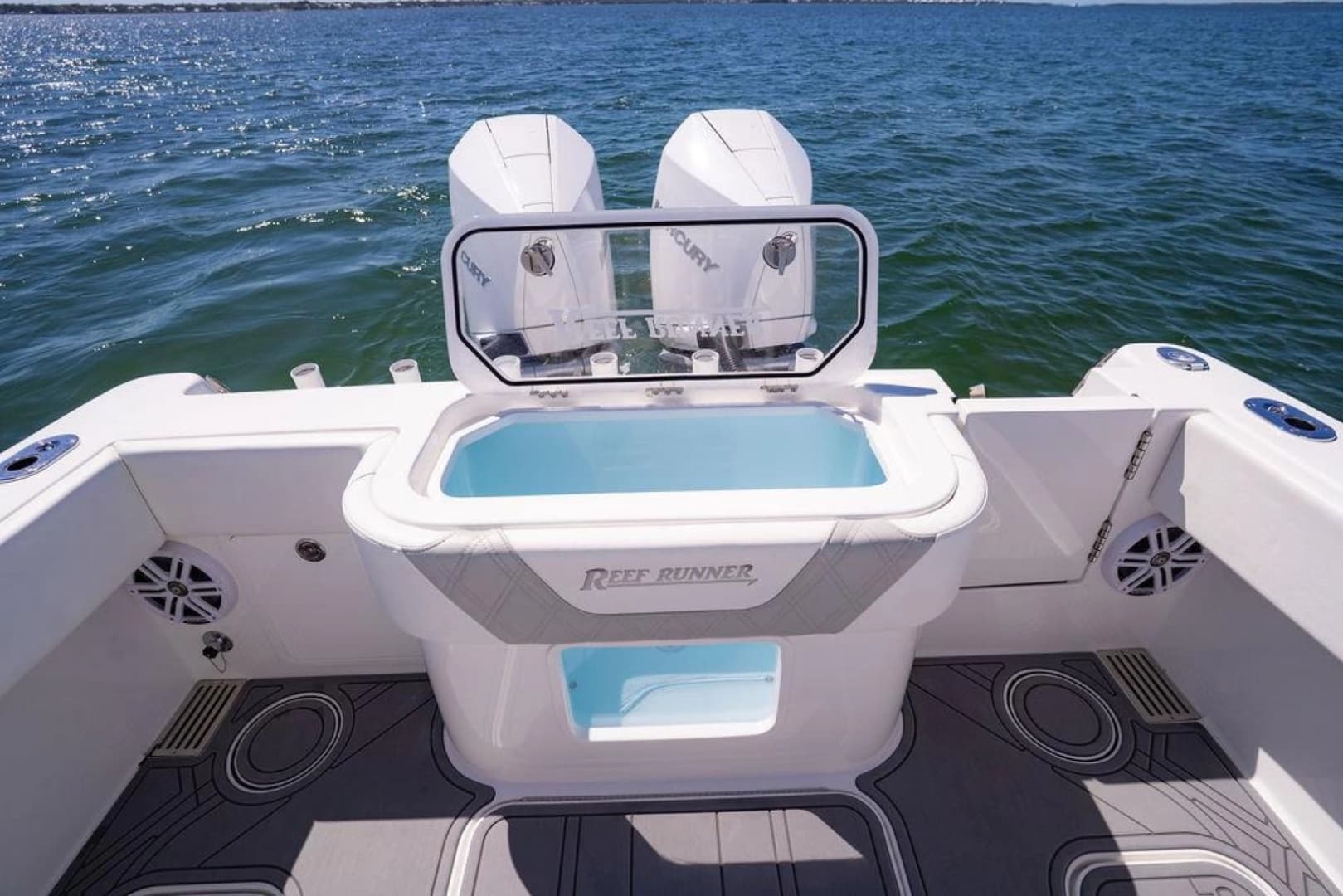2023 Reef Runner 340 Center Console