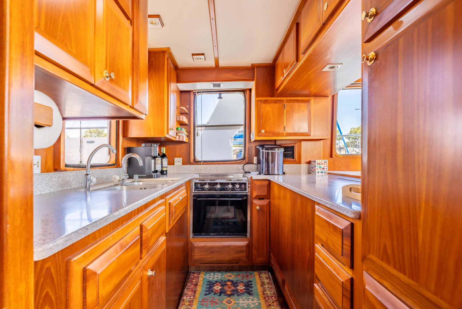 2009 DeFever 45 Motoryacht