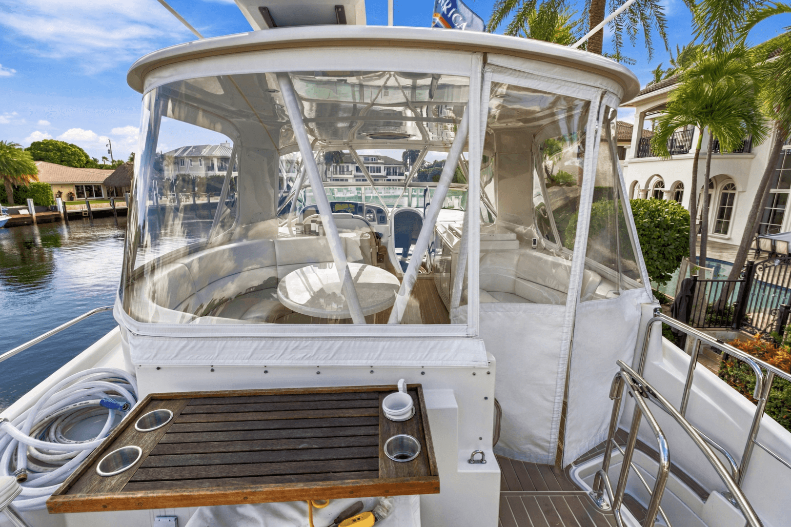 2009 Carver 56 Voyager