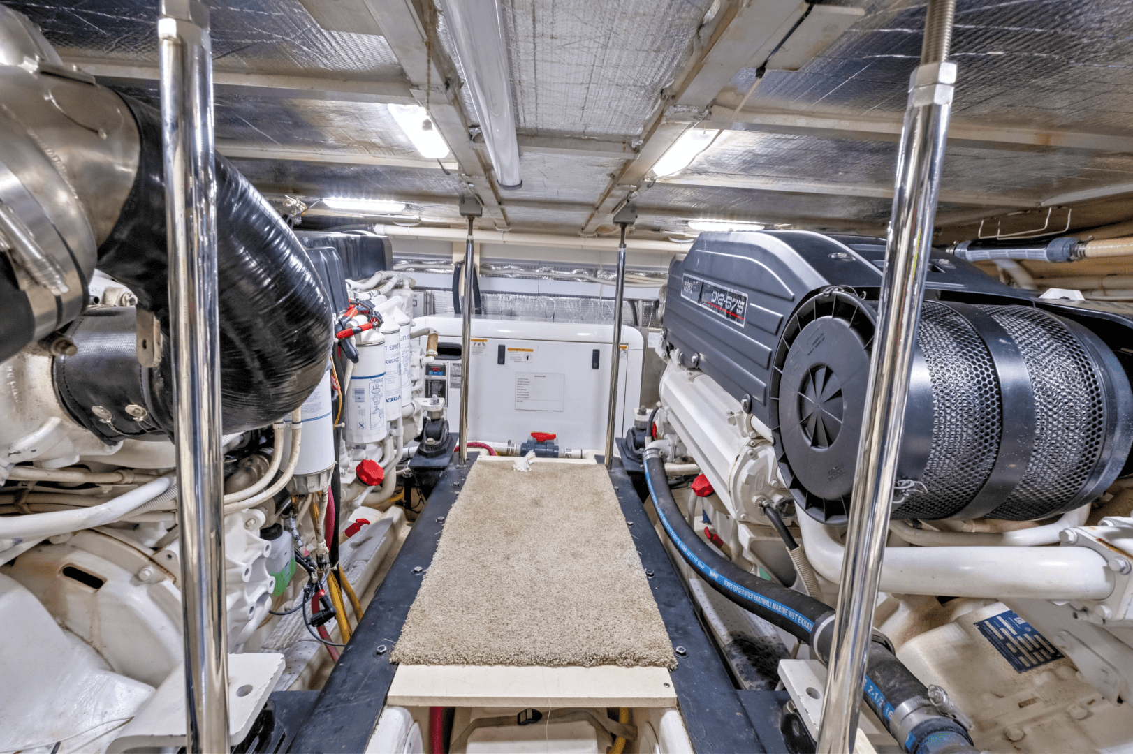 2009 Carver 56 Voyager