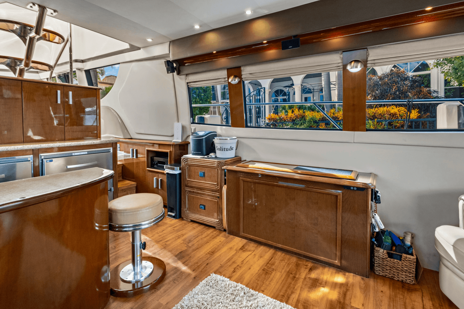 2009 Carver 56 Voyager