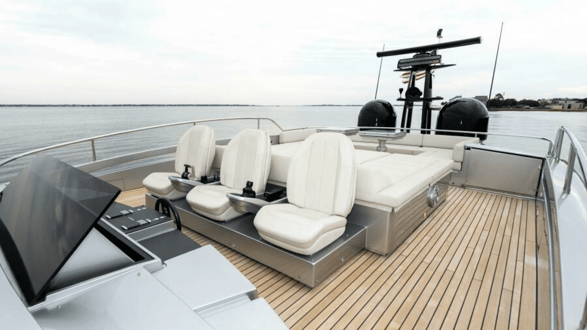 2022 Pershing 9X