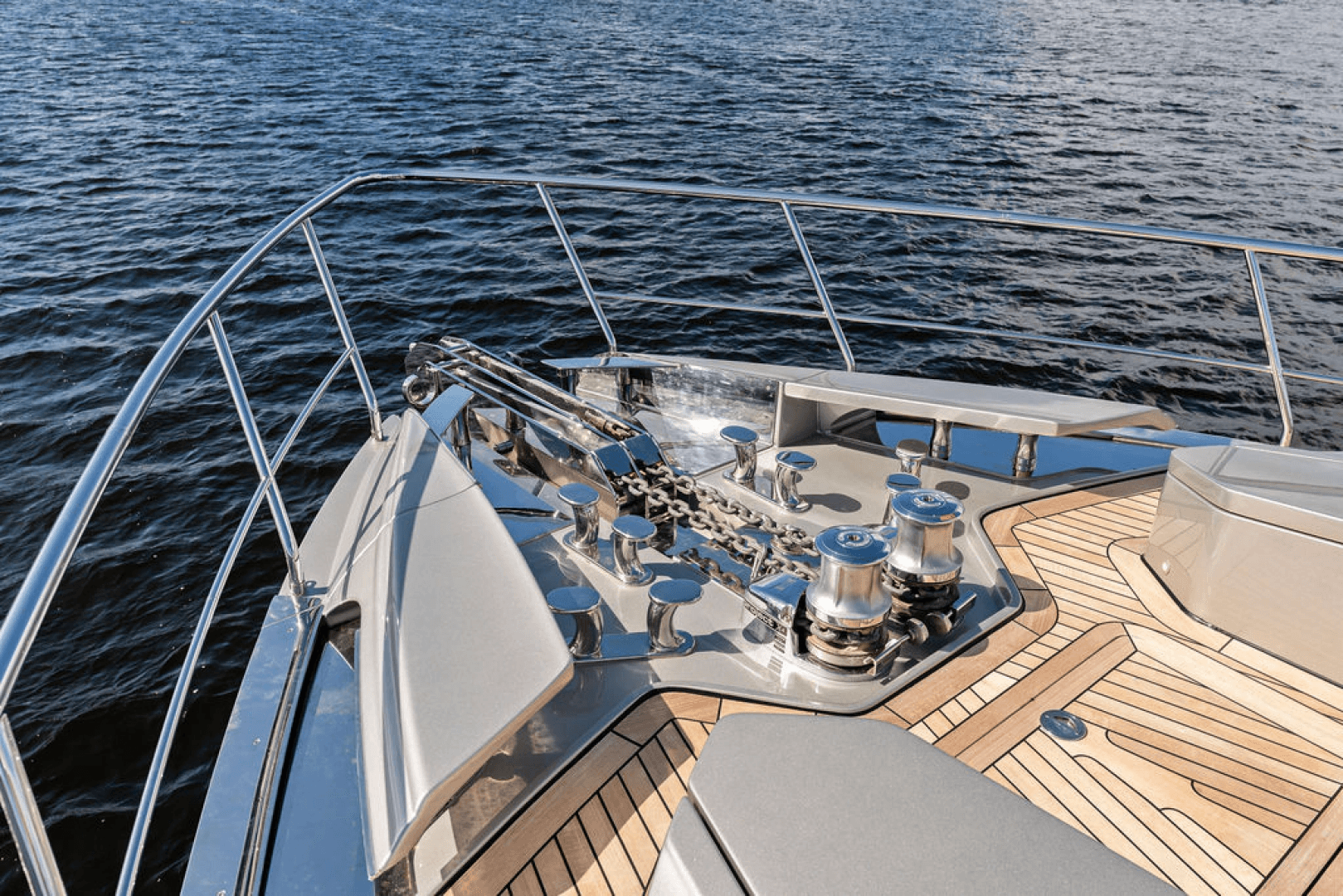 2022 Pershing 9X