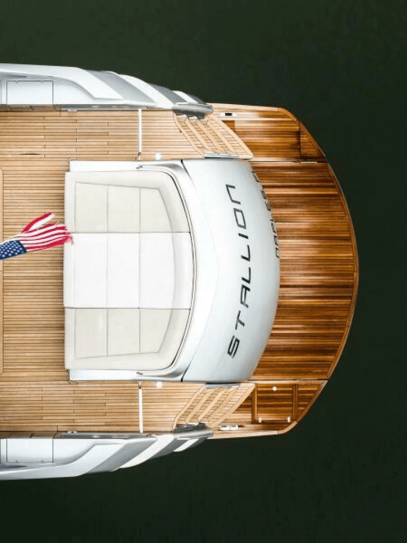 2022 Pershing 9X