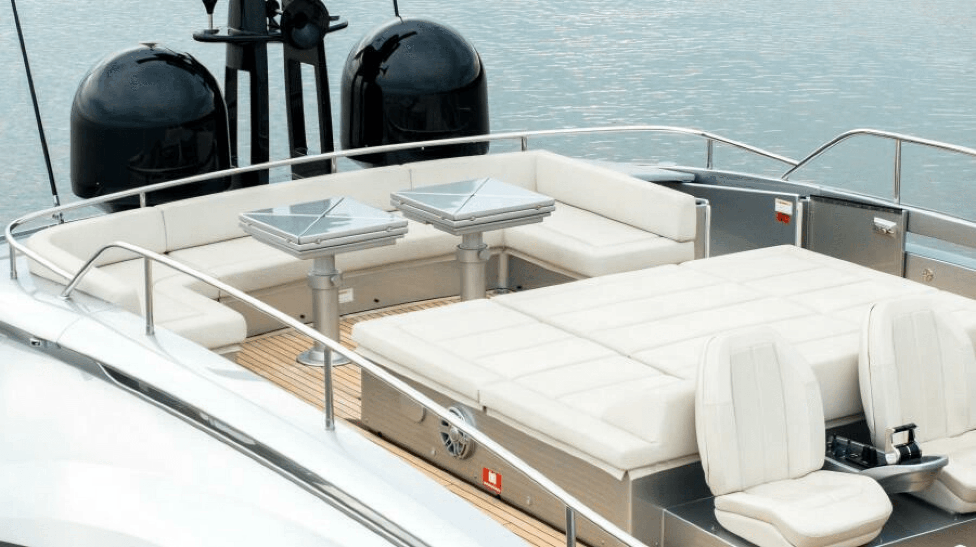 2022 Pershing 9X
