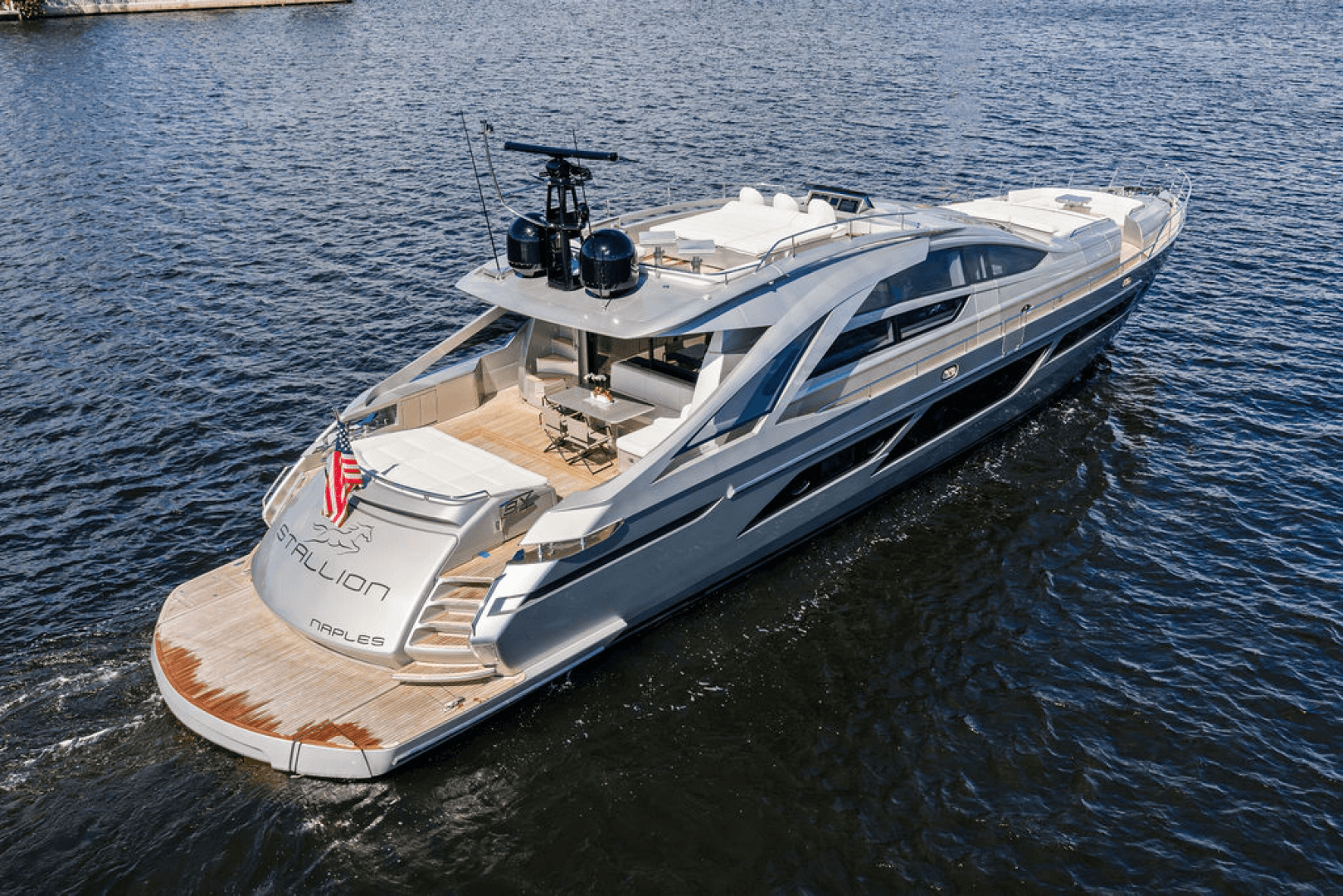 2022 Pershing 9X