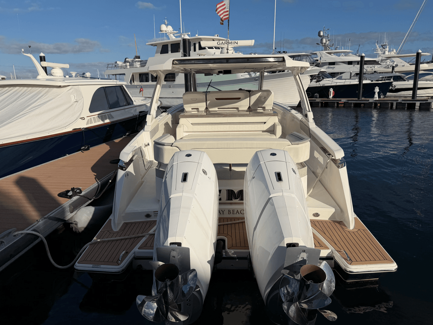 2023 Tiara Yachts 43 LS