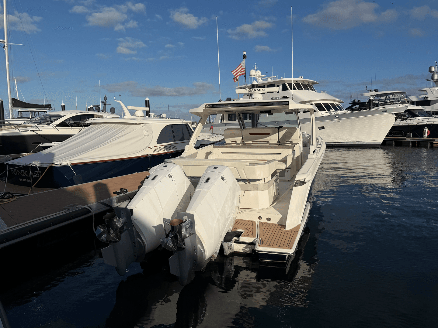 2023 Tiara Yachts 43 LS