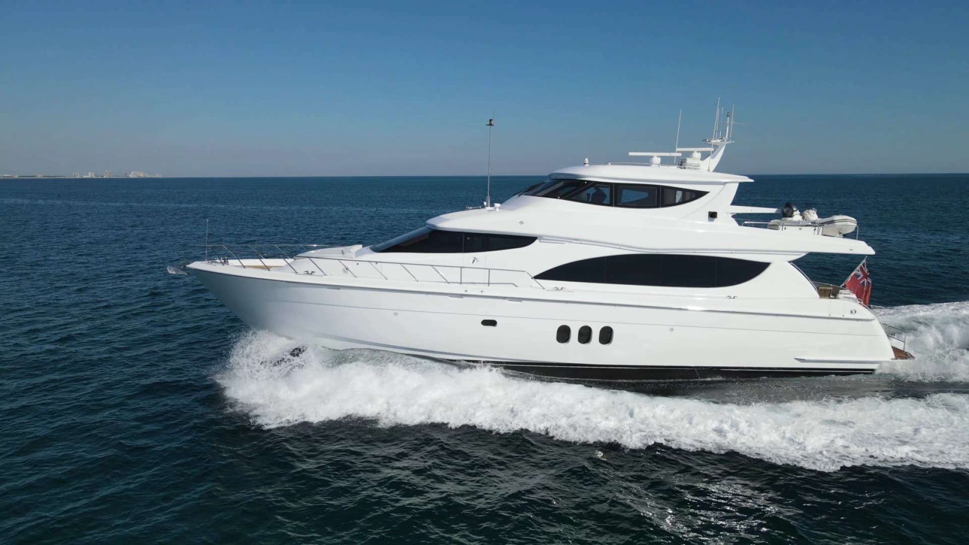 2006 Hatteras 80 Motor Yacht Skylounge
