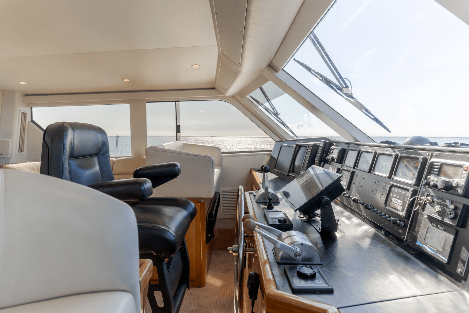 1999 Viking Enclosed Bridge