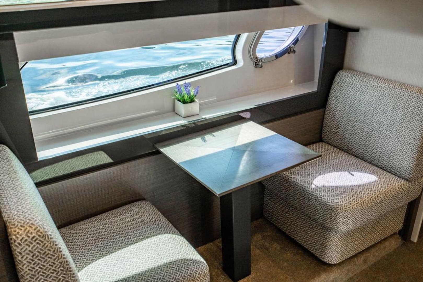 2018 Pershing 5x