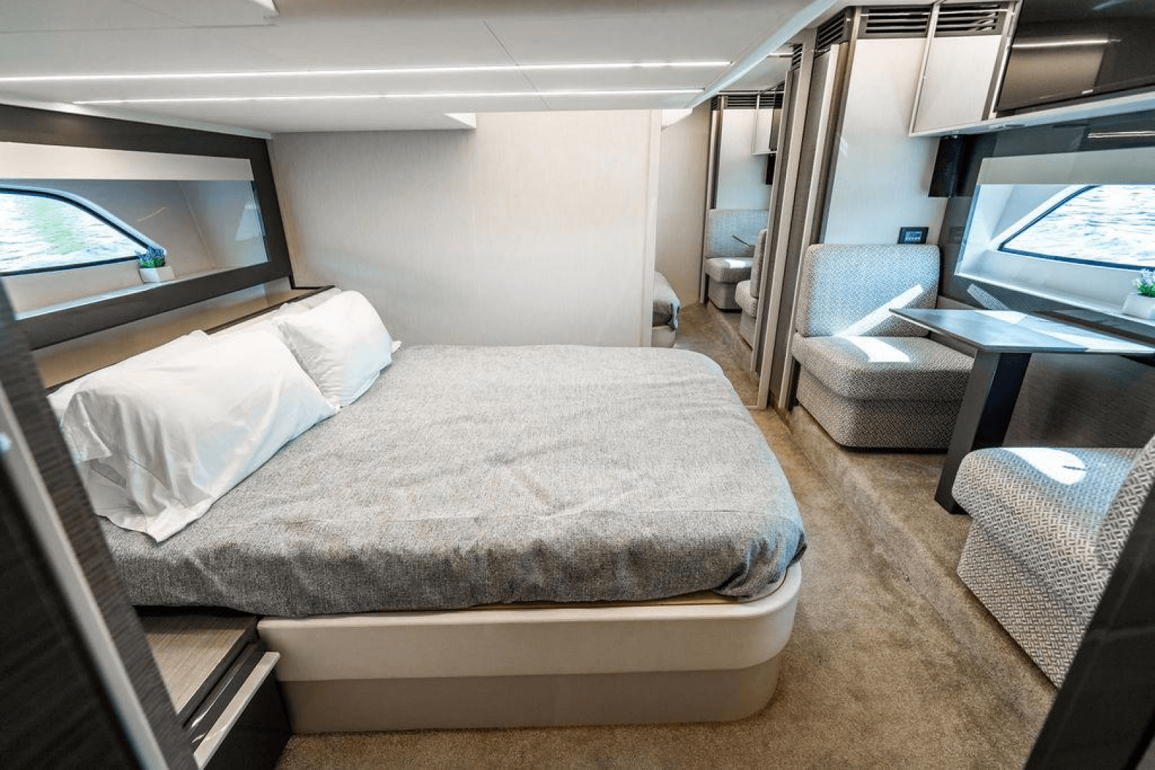 2018 Pershing 5x