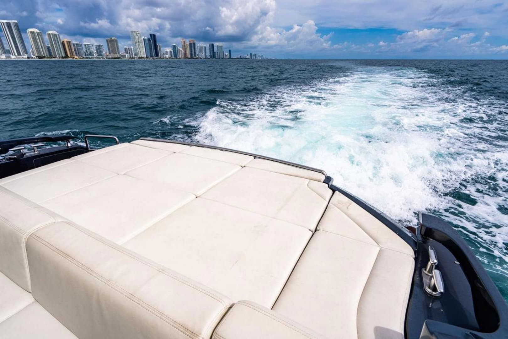 2018 Pershing 5x