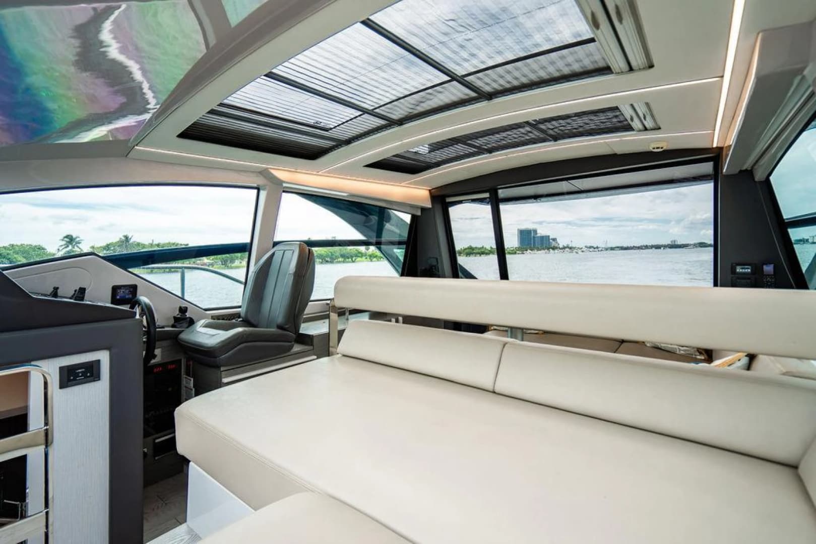 2018 Pershing 5x