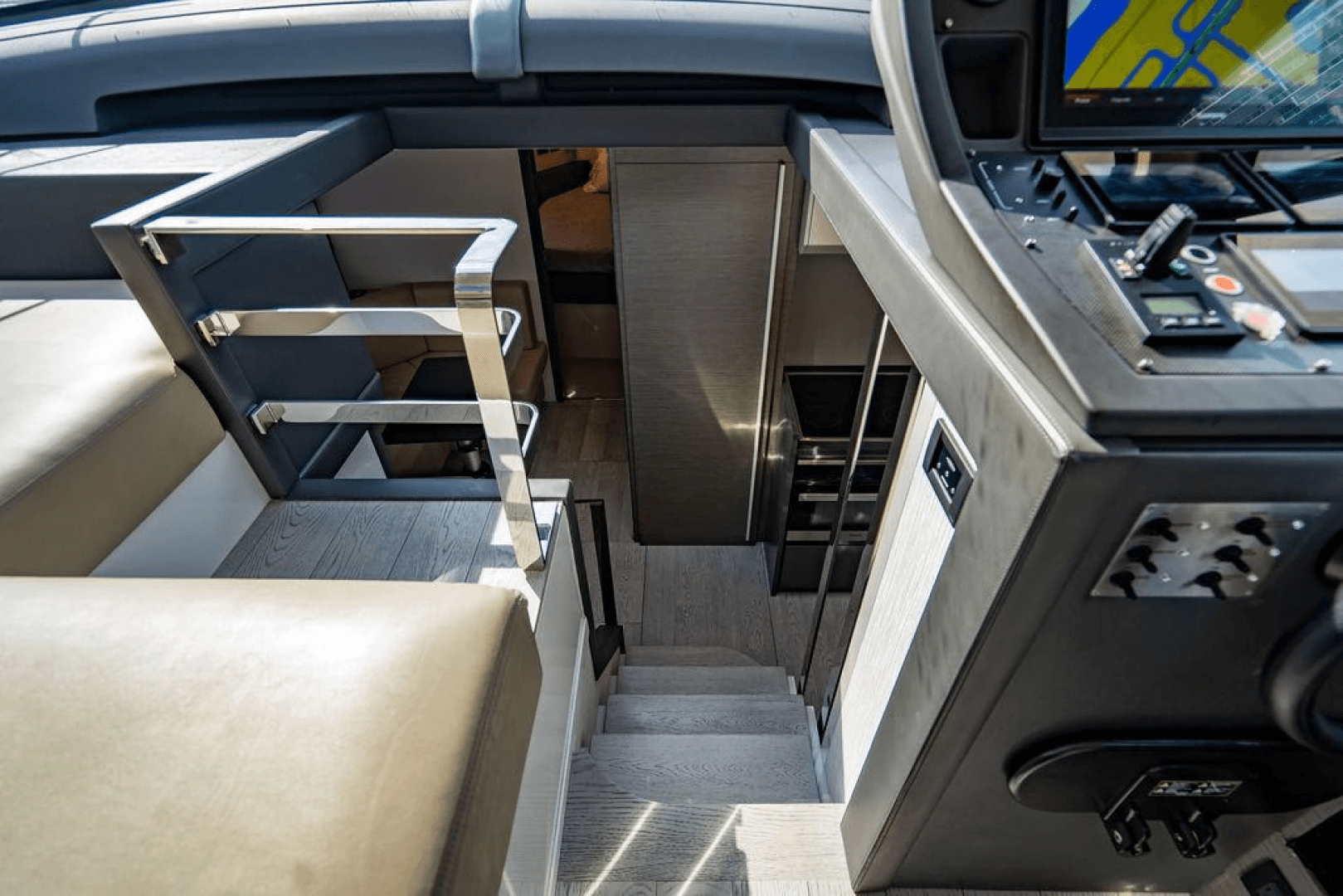 2018 Pershing 5x