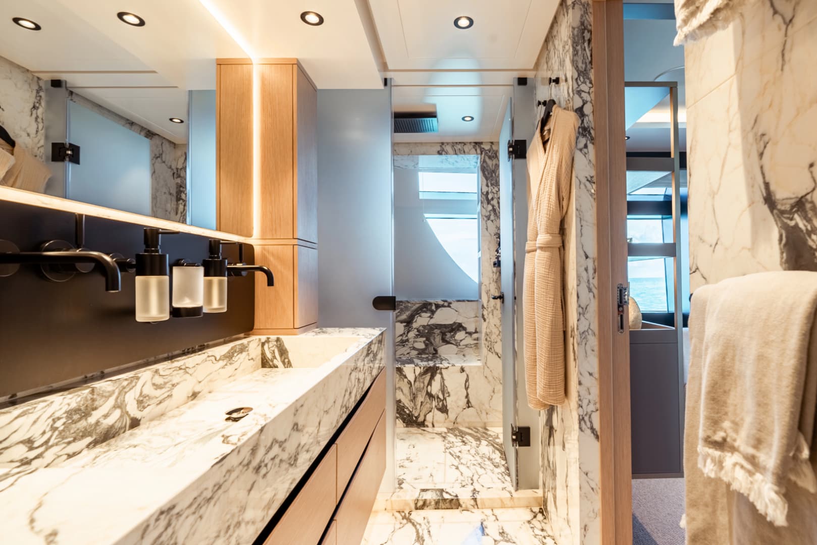 2022 Alpha Custom Yachts Spritz