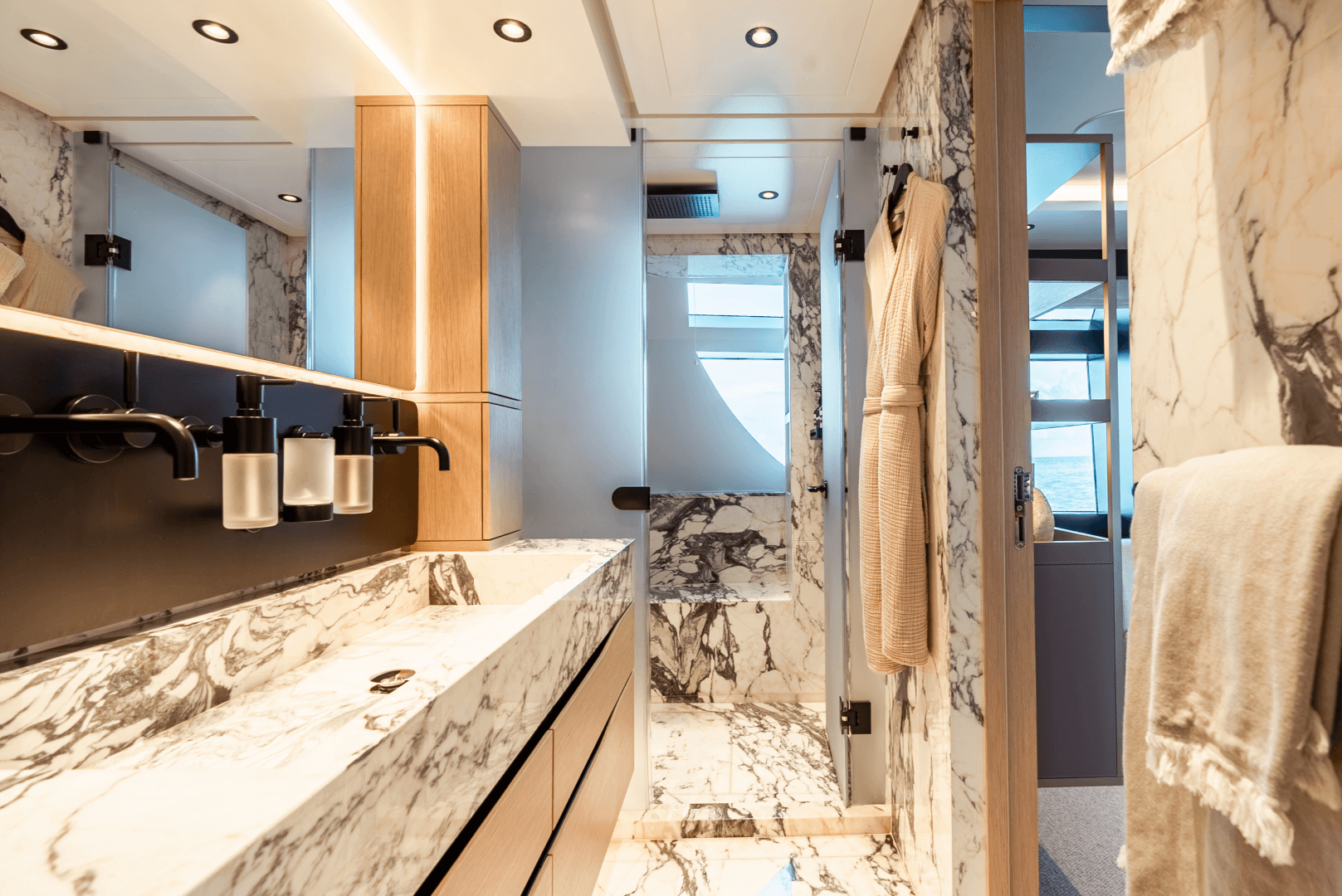 2022 Alpha Custom Yachts Spritz