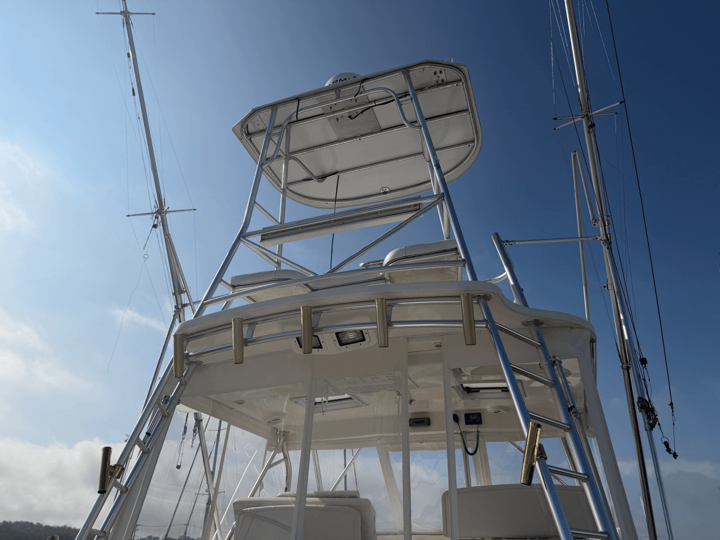2010 Luhrs 37 OB Canyon Series