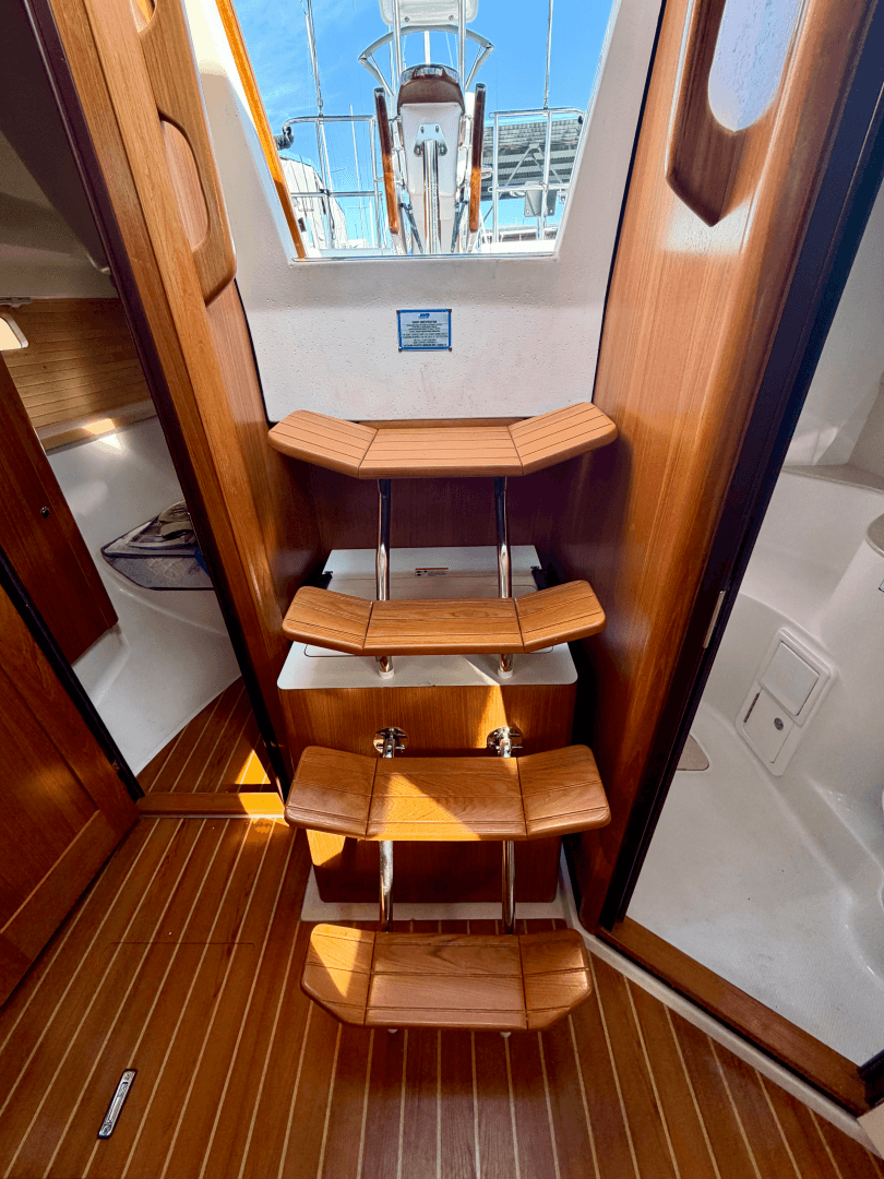2023 Catalina 355